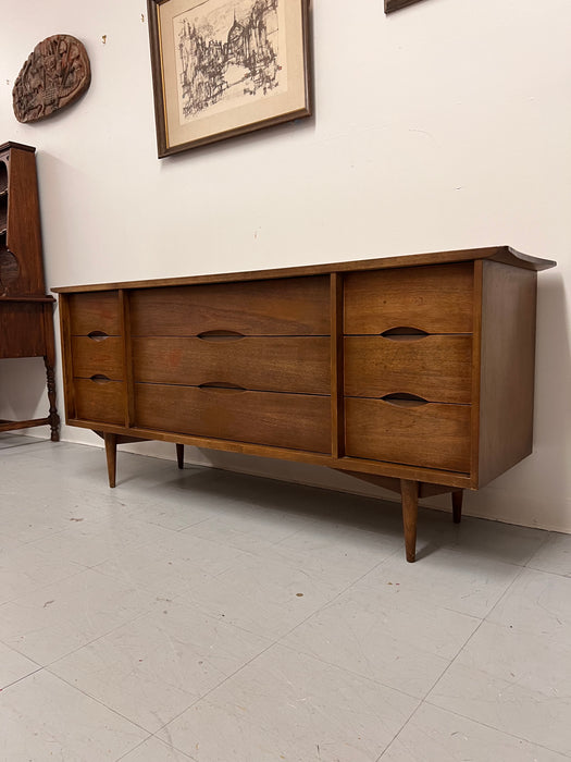 Vintage Mid Century Modern Solid Walnut 4-Drawer and 9-Drawer Dresser Set Dovetailed Drawers by Bassett Furniture