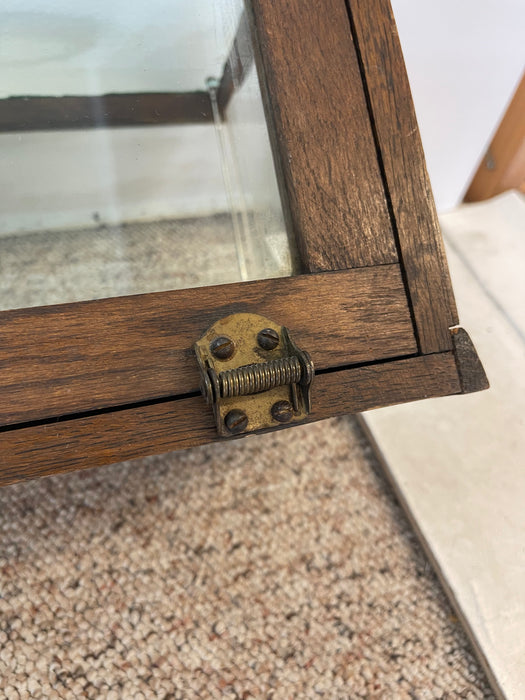Antique Alfred Noack Oak and Glass Countertop Display Case with Brass Hardware, Oakland California Maker