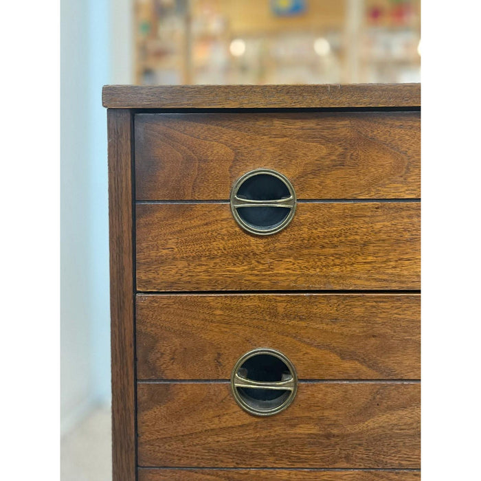 Vintage Mid Century Modern Walnut Toned 4 Drawer Dresser