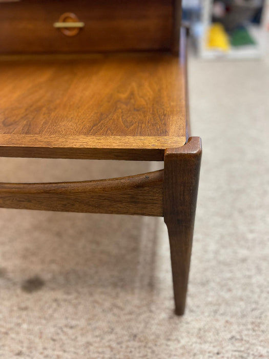 Pair of Vintage Mid Century Modern End Tables With Sculpted Wood Accents.