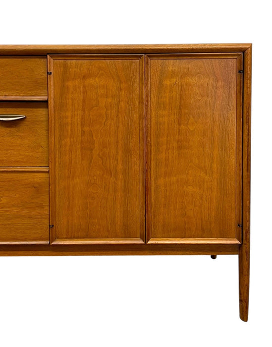 Mid-Century Modern 6-Drawer Dresser by Barney Flagg for Drexel Parallel