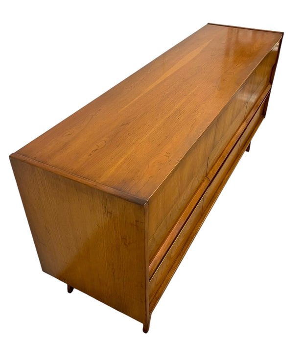 Vintage Mid-Century Modern 9-Drawer Low Dresser / Credenza with Sculpted Integrated Pulls and Dovetail Drawers