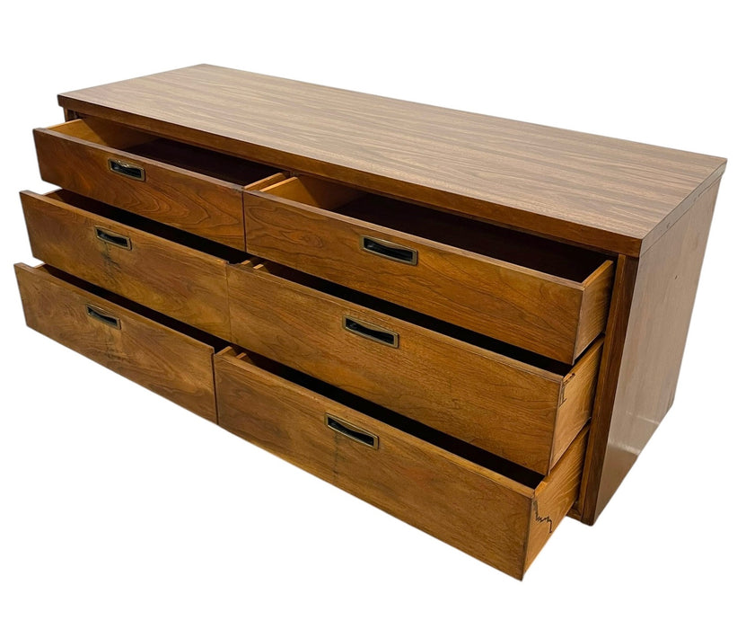 Mid Century Modern 6 Drawer Dresser with Sculpted Base and Brass-Toned Pulls.