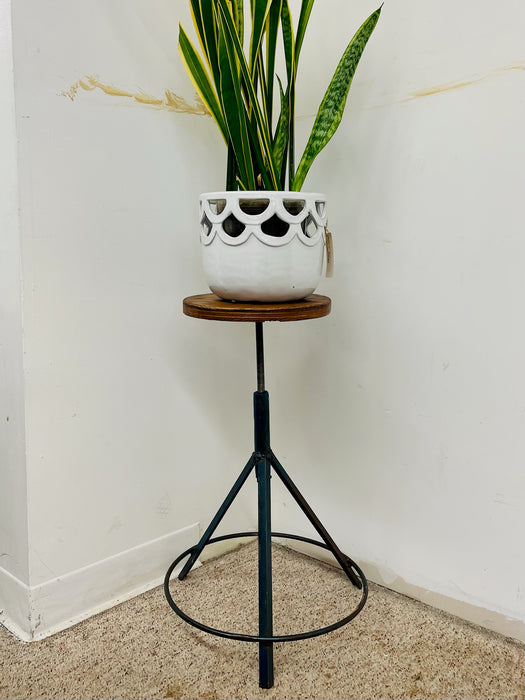 Vintage Industrial Stool with Solid Wood Round Seat and Metal Tripod Base