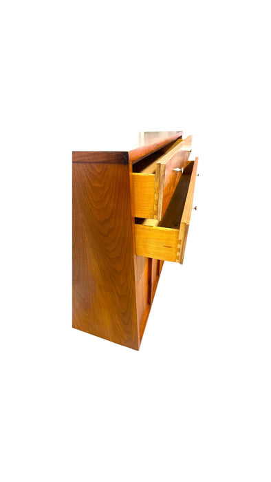 Vintage Mid-Century Modern 5 Drawer Dresser With Diamond Parquet Accent Inlay and Dovetailed Drawers