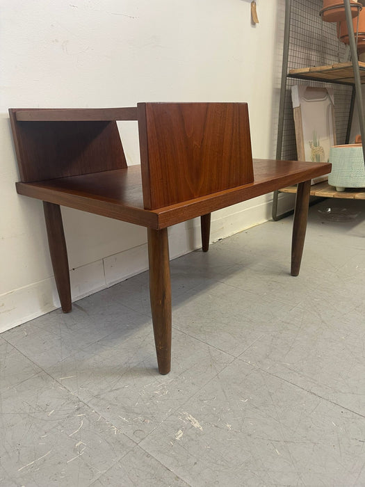 Vintage Walnut Toned Mid Century Modern Accent Table.