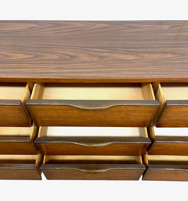 Vintage Mid-Century Modern 9-Drawer Lowboy Dresser with Sculpted Drawer Pulls, Walnut Toned Finish