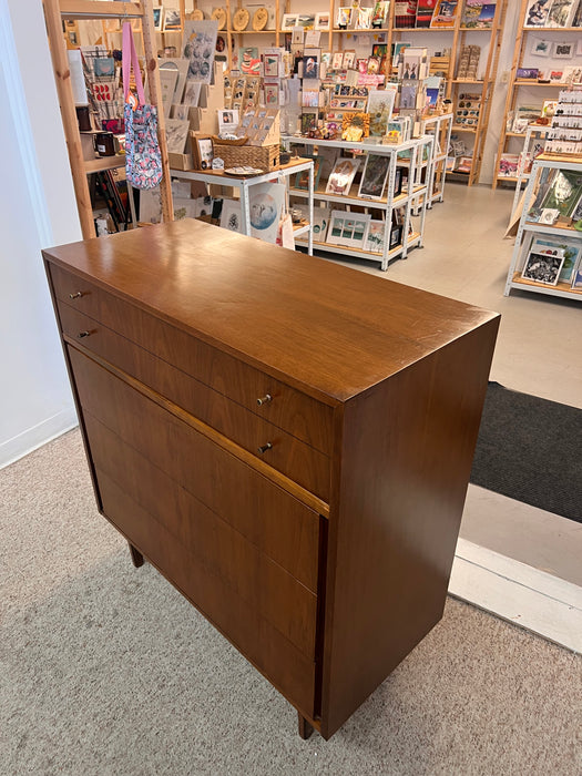 Vintage Mid Century Modern 4 Drawer Dresser Dovetailed Drawers