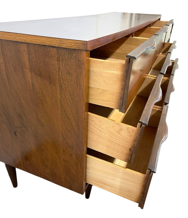 Vintage Mid-Century Modern 9-Drawer Lowboy Dresser with Sculpted Drawer Pulls, Walnut Toned Finish