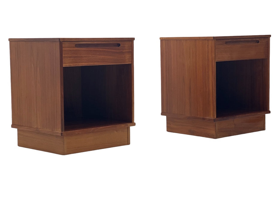 Vintage Danish Modern accent End Tables by Jesper