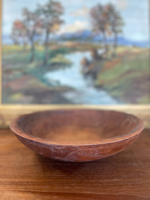 Large Signed Munising Wooden Dough Bowl with Rich Patina and Age Crack - Mid-20th Century Americana