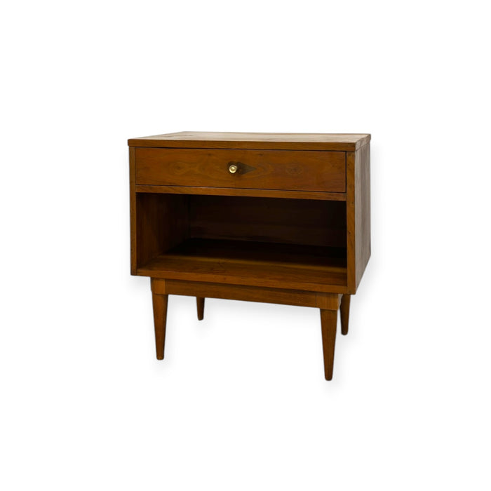 Vintage Mid-Century Modern Walnut Nightstand Dovetailed Drawers.