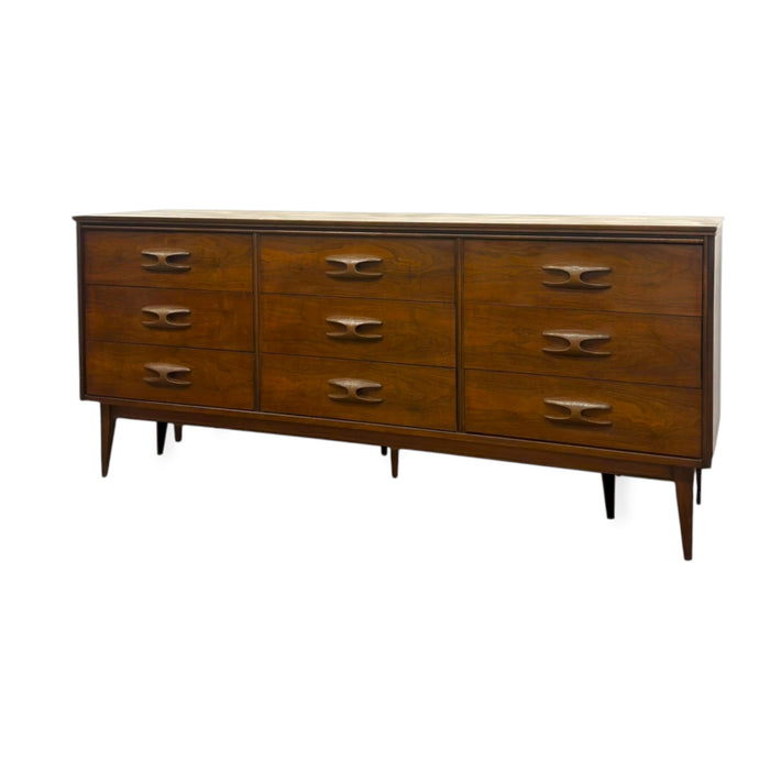 Vintage Mid Century Modern Bassett Furniture Walnut Triple Dresser Credenza.