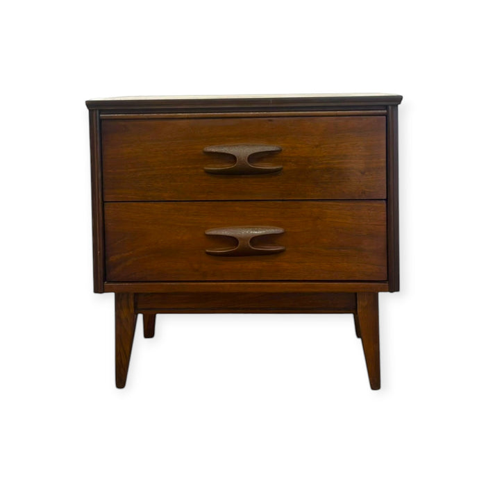 Vintage Mid Century Modern Walnut 2-Drawer Nightstand / End Table