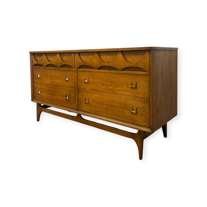 Vintage Mid Century Modern Broyhill Brasilia Walnut Bedroom Set – 6-Drawer Dresser & Highboy Chest