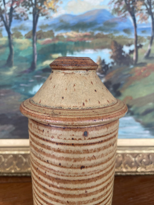 Vintage Hand-Thrown Studio Pottery Lidded Jar with Speckled Glaze and Ribbed Texture.