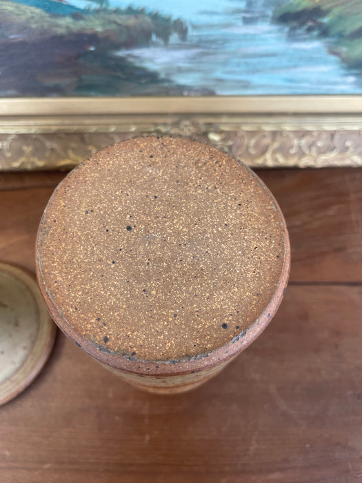 Vintage Hand-Thrown Studio Pottery Lidded Jar with Speckled Glaze and Ribbed Texture.