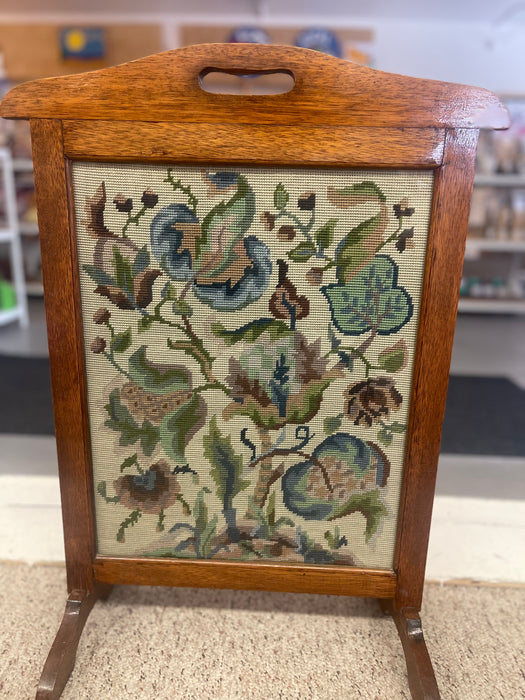 Possibly Antique Arts & Crafts Oak Fire Screen with Hand-Stitched Floral Needlepoint, Likely Early 20th Century.