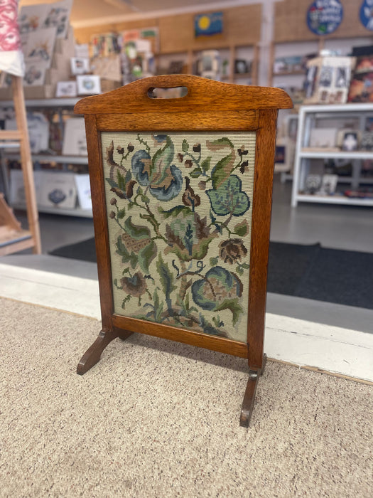 Possibly Antique Arts & Crafts Oak Fire Screen with Hand-Stitched Floral Needlepoint, Likely Early 20th Century.