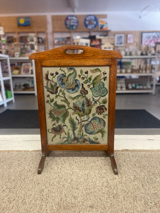 Possibly Antique Arts & Crafts Oak Fire Screen with Hand-Stitched Floral Needlepoint, Likely Early 20th Century.