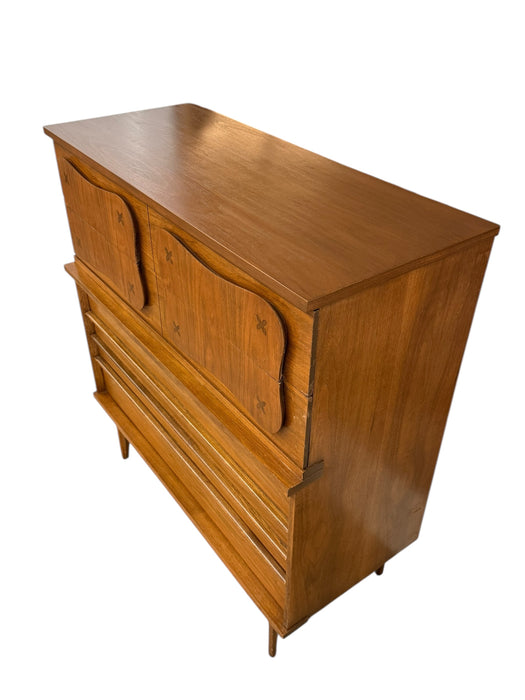 Vintage Bassett Monterey Mid-Century Modern Walnut 5 Drawer Dresser with Rosewood ‘X’ Inlays by Leo Jiranek Circa 1963