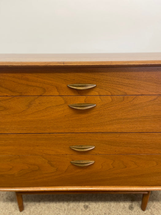 Vintage Mid Century Modern Solid Wood Dresser by Drexel Parallel, 1960s