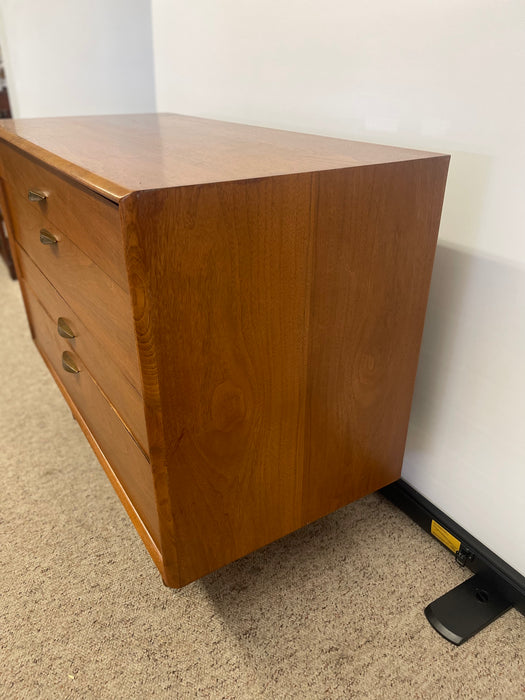 Vintage Mid Century Modern Solid Wood Dresser by Drexel Parallel, 1960s