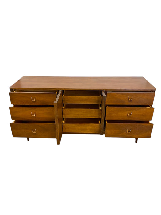 Vintage Mid Century Modern Broyhill Brasilia 9 Drawer Dresser Solid Walnut with Original Handles