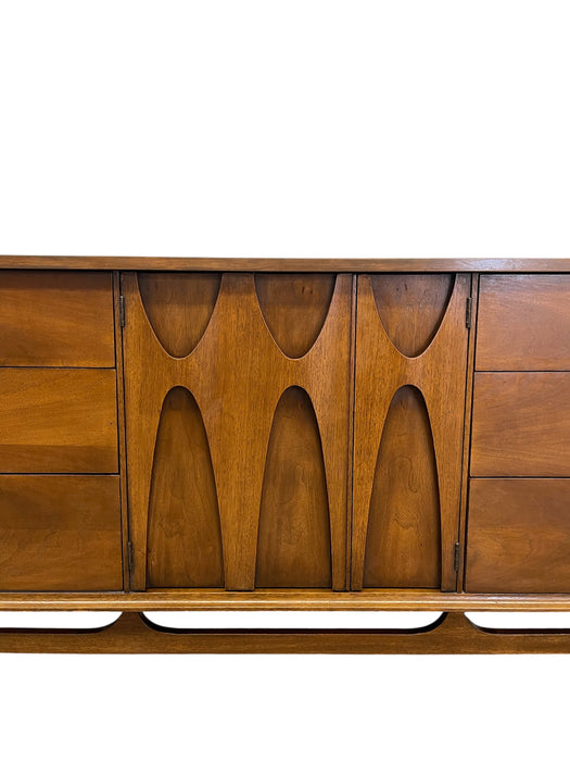 Vintage Mid Century Modern Broyhill Brasilia 9 Drawer Dresser Solid Walnut with Original Handles