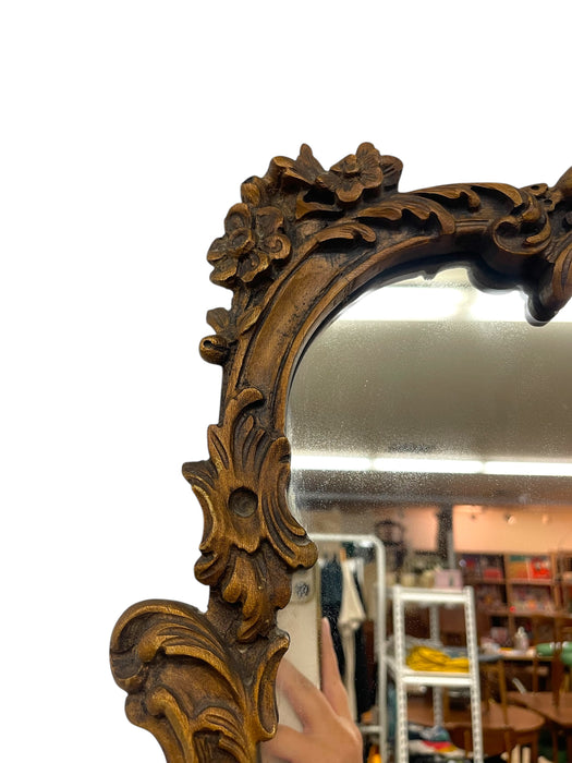 French Louis XV Style Carved Giltwood Wall Mirror with Shell Crest and Floral Details