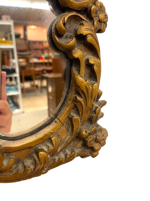 French Louis XV Style Carved Giltwood Wall Mirror with Shell Crest and Floral Details