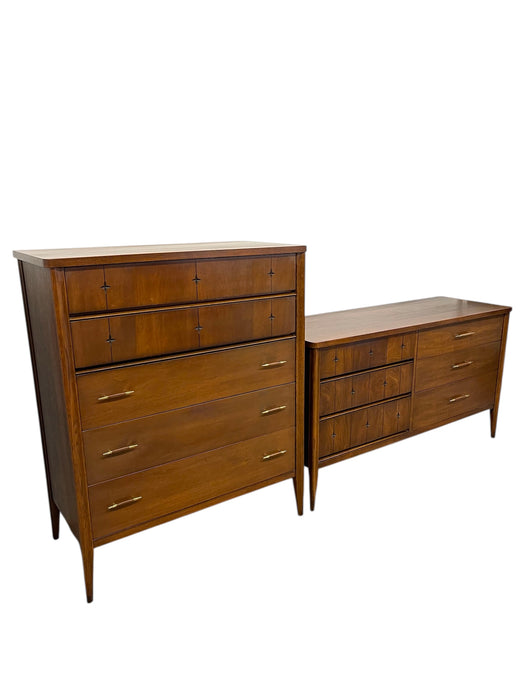 1960s Broyhill Saga Mid-Century Modern Bedroom Set - 6-Drawer Dresser & Highboy Chest with Starburst Carvings