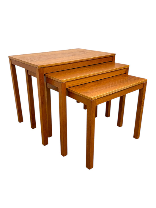 Vintage Mid-Century Modern Nesting Tables - Set of Three