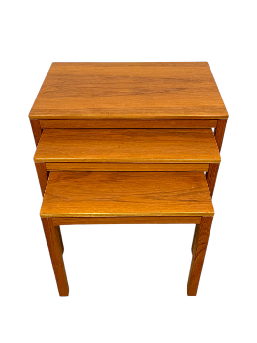 Vintage Mid-Century Modern Nesting Tables - Set of Three
