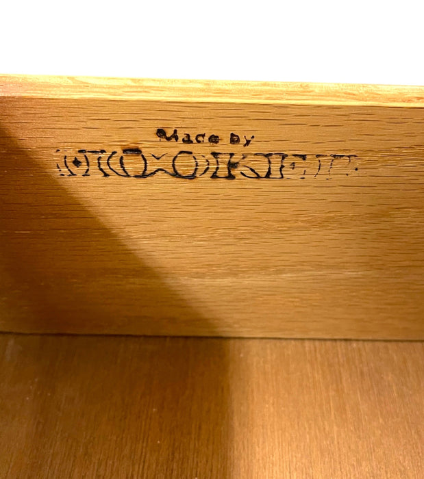 Mid-Century Modern 9-Drawer Dresser by Hooker