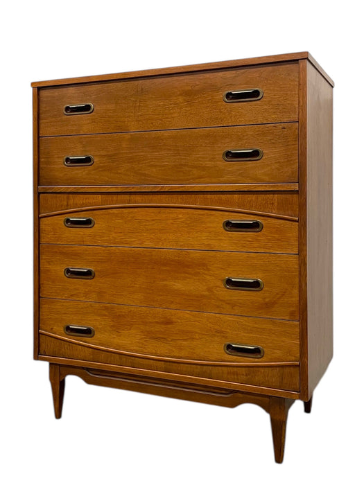 Mid-Century Modern 5-Drawer Highboy Dresser by Hooker Furniture Mid-Century Modern 5-Drawer Highboy Dresser by Hooker Furniture