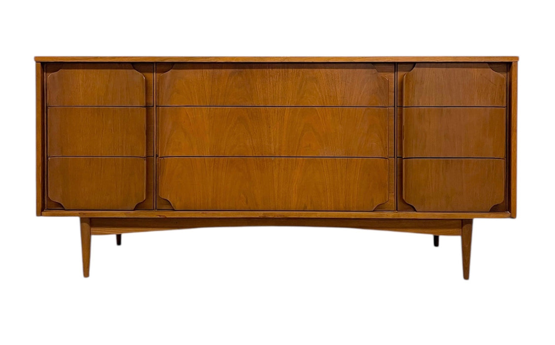 Mid-Century Modern 9-Drawer Dresser with Sculpted DrawerFronts