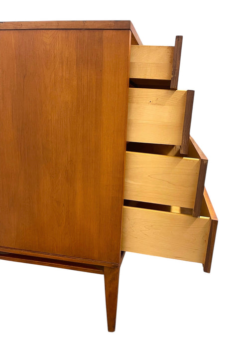 Paul McCobb Planner Group 8-Drawer Dresser / Credenza for Winchendon Furniture