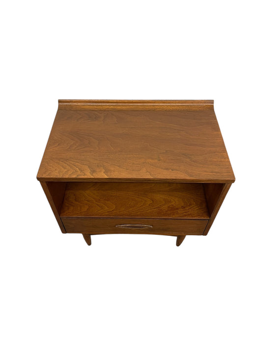 Mid-Century Modern Pair of Walnut-Toned End Table Set with Open Shelf and Dovetail Drawer