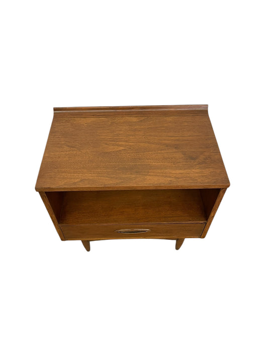 Mid-Century Modern Pair of Walnut-Toned End Table Set with Open Shelf and Dovetail Drawer