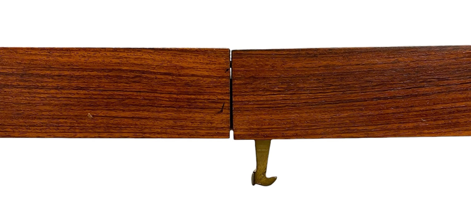 Vintage Mid-Century Modern Extendable Dining Table with Removable
Stored Leaf