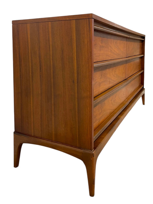Vintage Mid Century Modern Lane Rhythm Matching Dresser and Credenza Set with Dovetailed Drawers