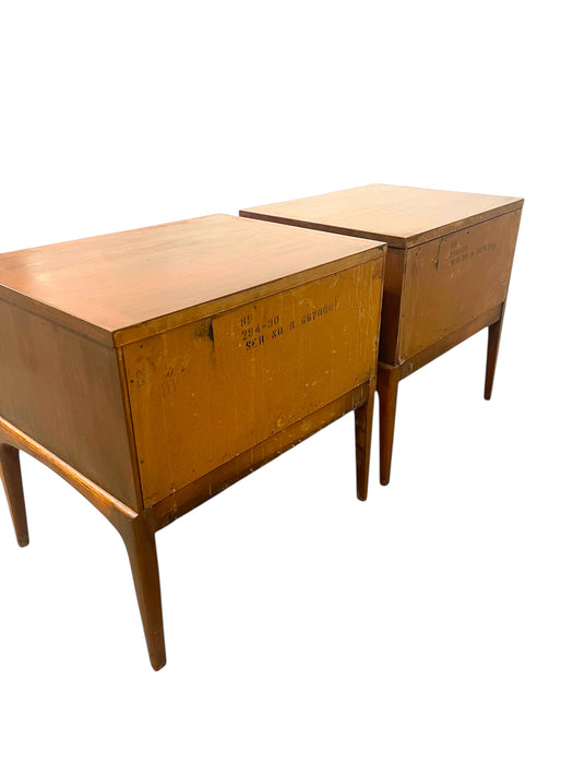 Pair of Mid-Century Modern Walnut End Tables by Lane Furniture Rhythm Collection
