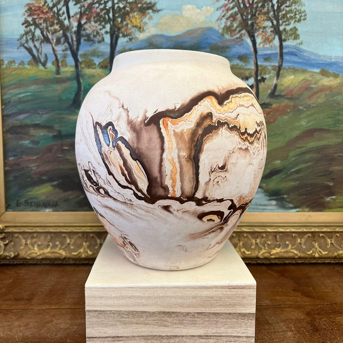 Large Vintage primitive Nemadji Swirl Pottery Vase