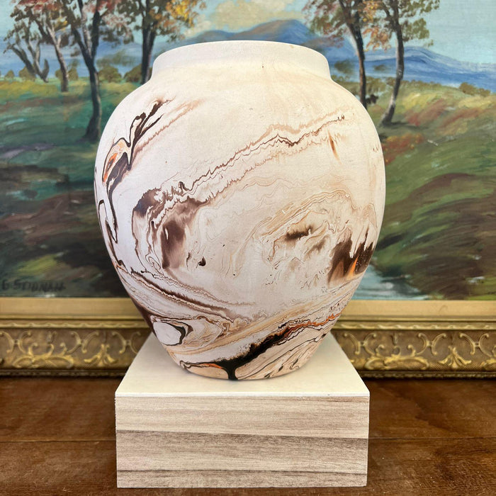 Large Vintage primitive Nemadji Swirl Pottery Vase