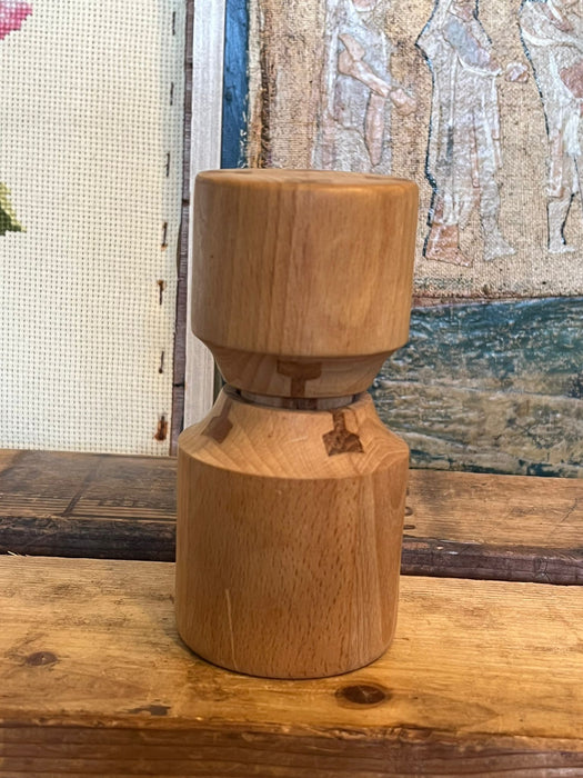 Nissan Mid Century Modern style Salt or pepper Shaker.