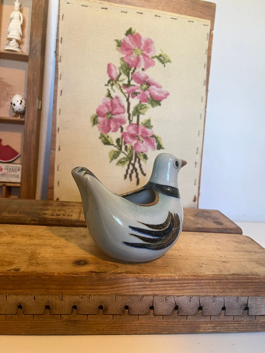 Rare Vintage Pottery Bird Ken Edwards style