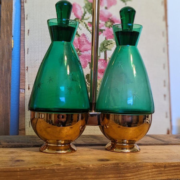 Vintage Emerald Glo Art Deco mid century modern Glasses set.(online purchase only)