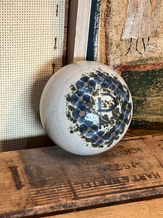 Vintage Handmade mid Century Modern style Paper weight sculpture with floral motif.