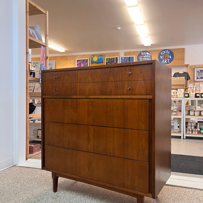 Vintage Mid Century Modern 4 Drawer Dresser Dovetailed Drawers